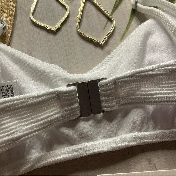 Billabong 🤍 Gigi Waffle Bralette Bikini Top | Skimpy Hike Bottoms - Picture 14 of 16